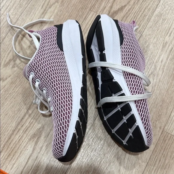 Rieker Women's Mauve Mesh Sneakers. NWOT - Picture 2 of 5